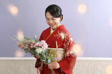 ヘアメイクと着付け、スタジオ撮影がセットになった還暦パックプランでご家族もご一緒に!