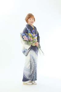 着付けヘアメイクと撮影がセットだからワンランク上の還暦記念写真に_東京の還暦スタジオ