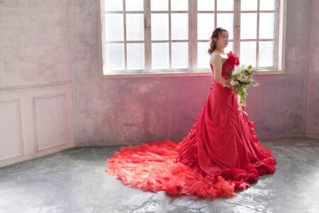 自然光の入るハウススタジオへの出張撮影もできます。雰囲気のある還暦記念写真になります♪