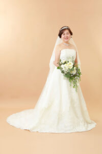 還暦記念にウェディングドレスもご着用いただきました。